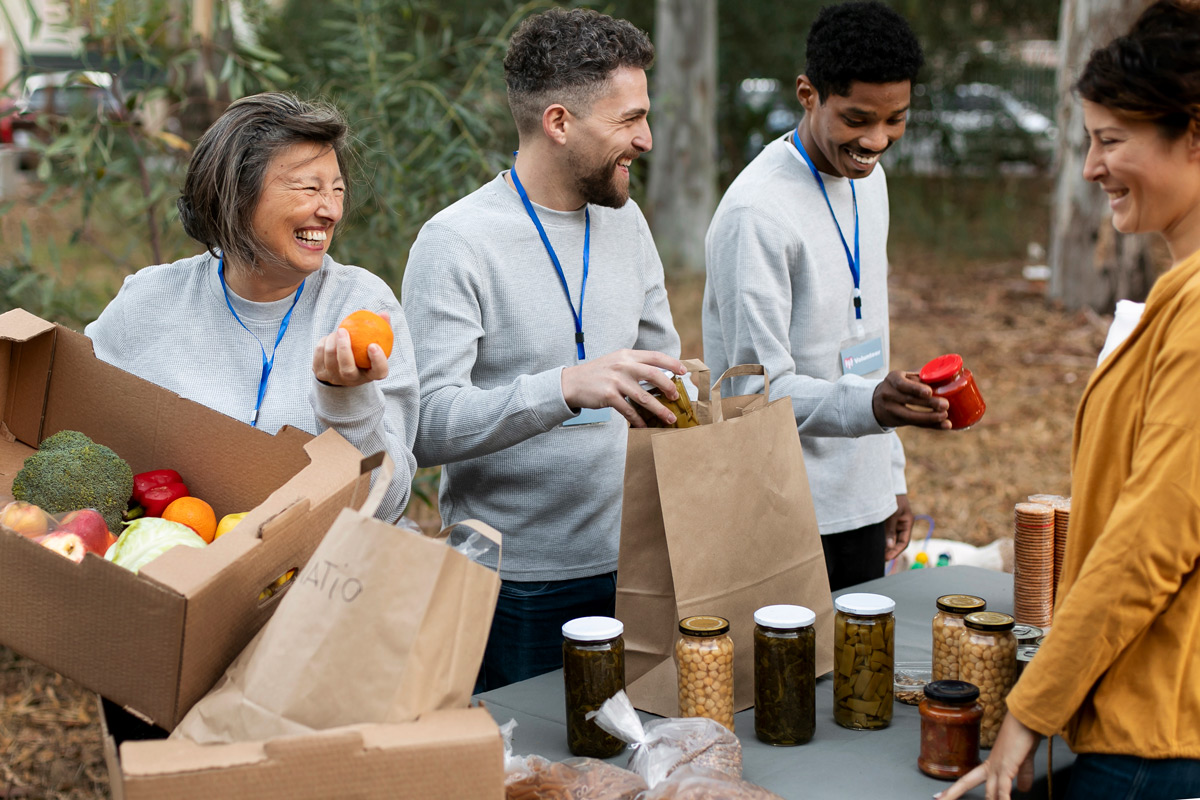 volunteers collecting donations food bank 